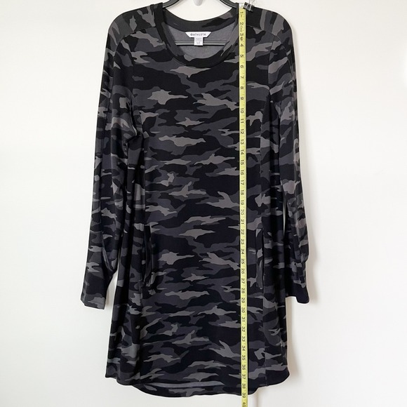 Athleta Camo Lux Balance Dress Black Womens Large Tall - Picture 10 of 15